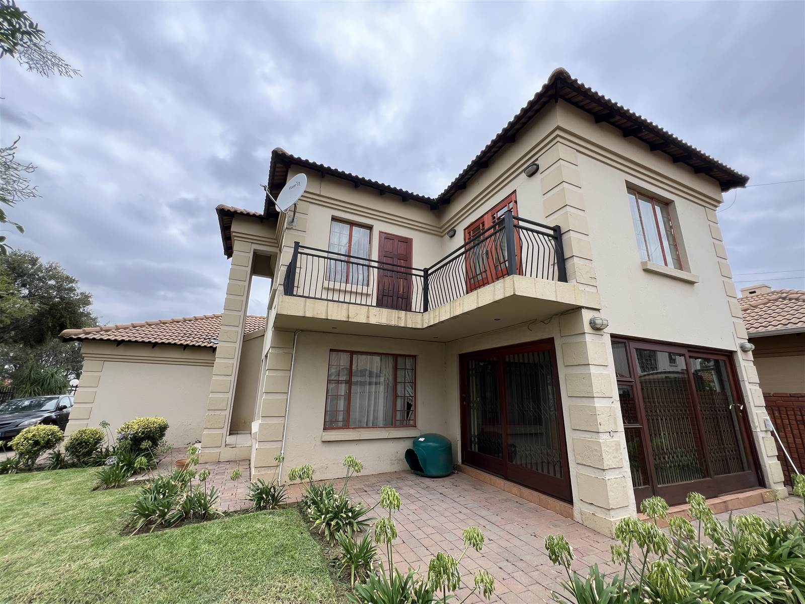 3 Bed House in Highveld photo number 4
