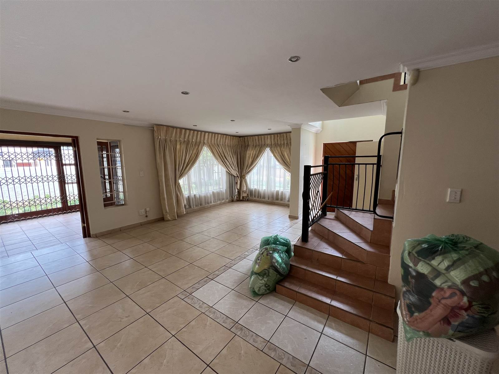 3 Bed House in Highveld photo number 10