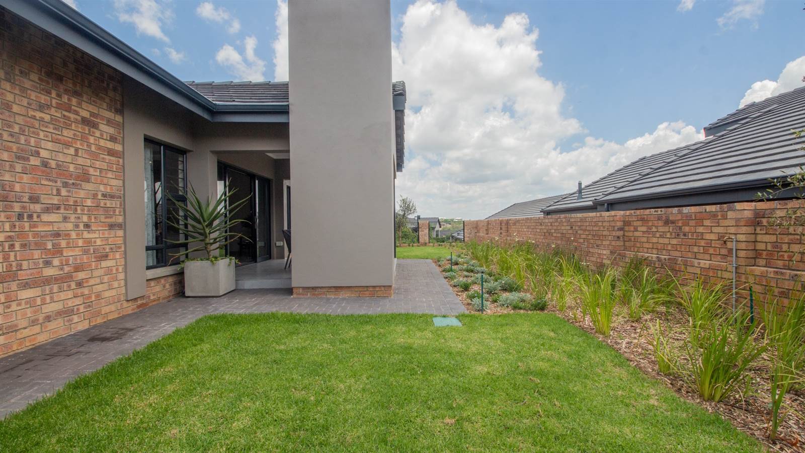 3 Bed House in Roodepoort Central photo number 13