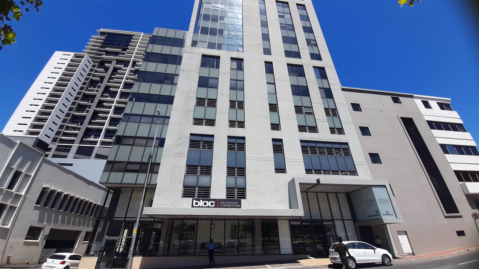 2210  m² Commercial space in Cape Town City Centre photo number 2