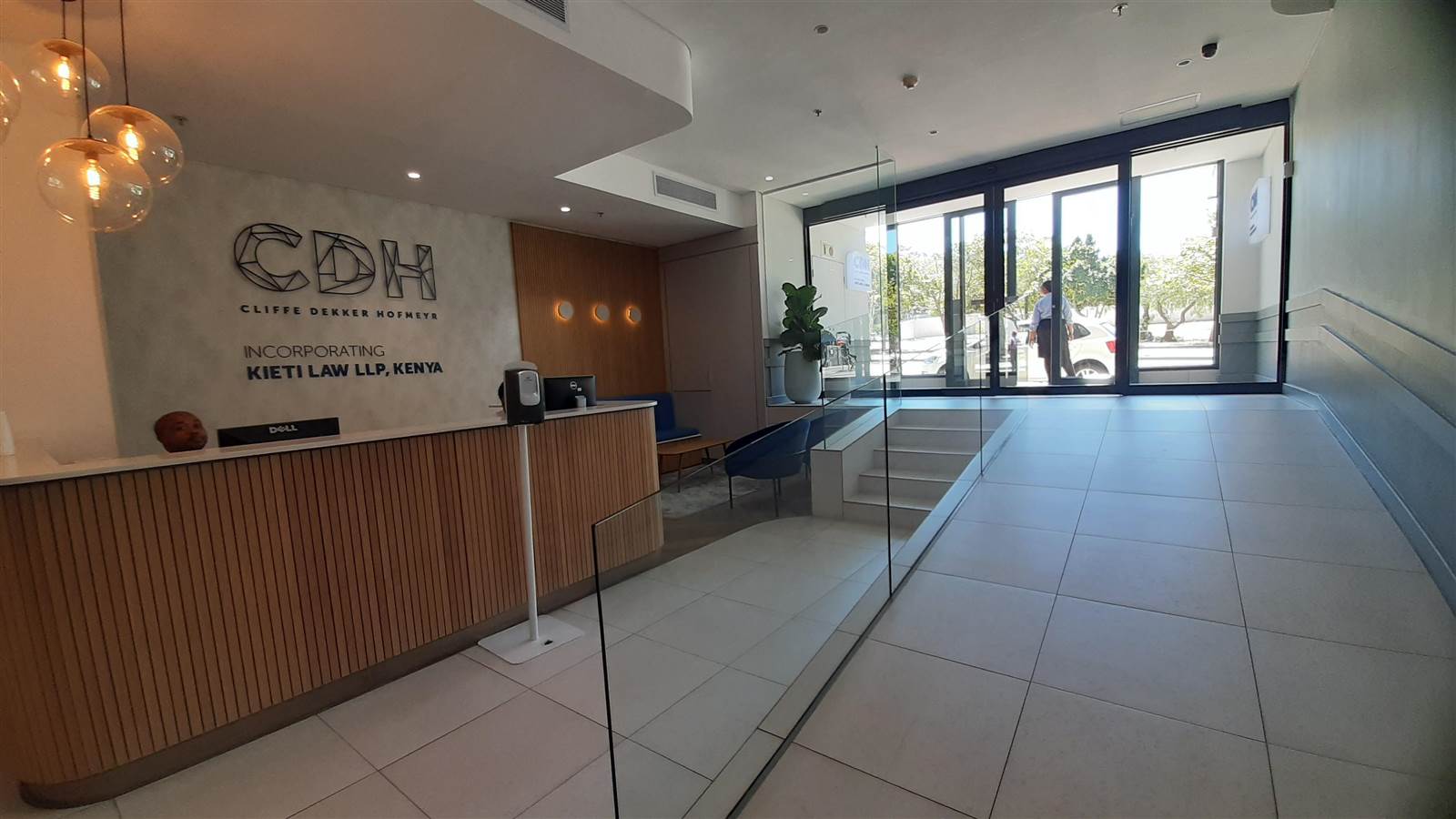 2210  m² Commercial space in Cape Town City Centre photo number 4