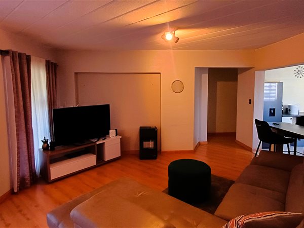 3 Bedroom Apartment 3 Bedroom Apartment