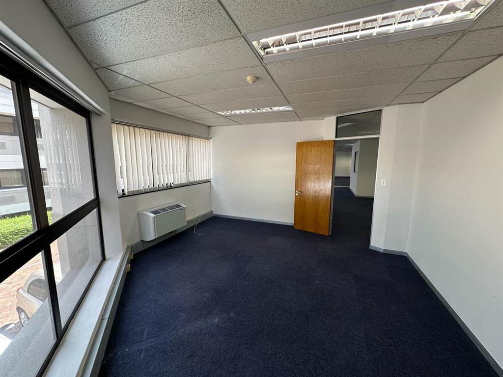 324  m² Commercial space in Pinelands photo number 7
