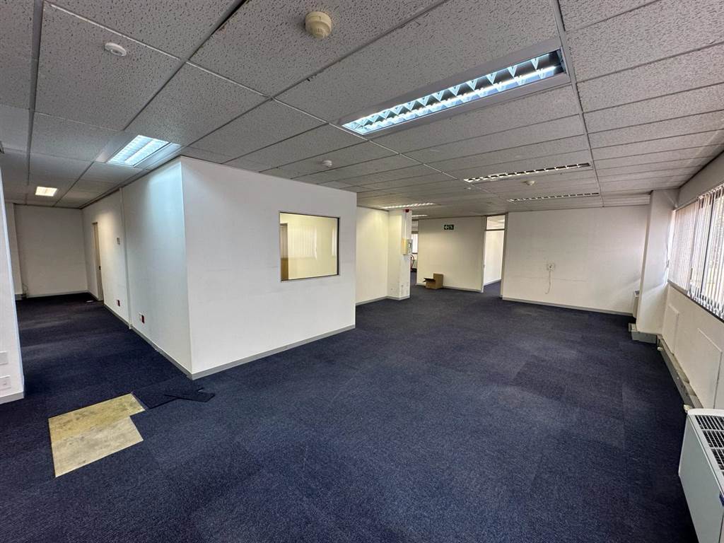 324  m² Commercial space in Pinelands photo number 12