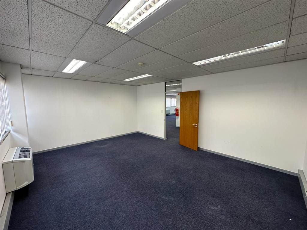 324  m² Commercial space in Pinelands photo number 6