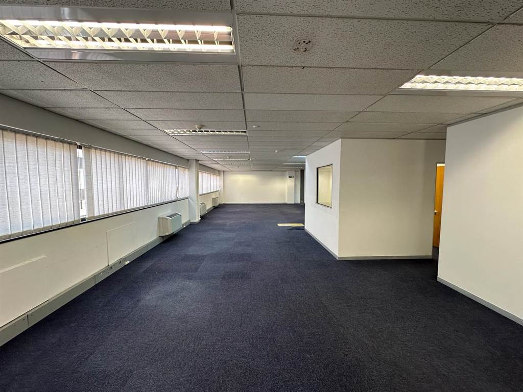 324  m² Commercial space in Pinelands photo number 16