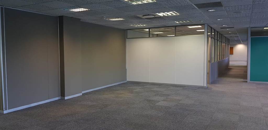 704  m² Commercial space in Paarl photo number 2