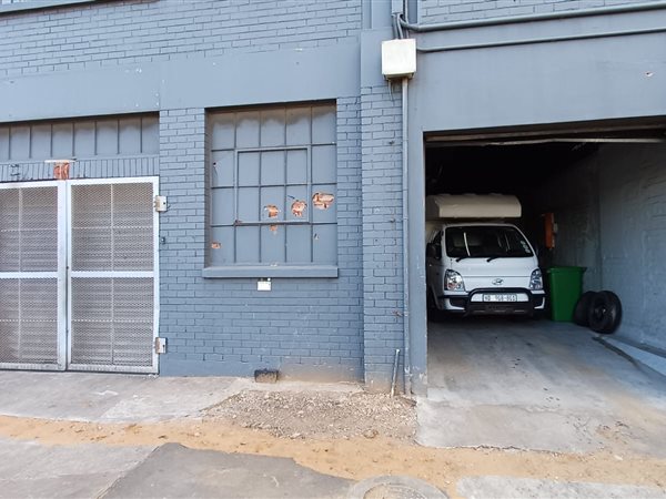 440 m² Industrial space 440 m² Industrial space