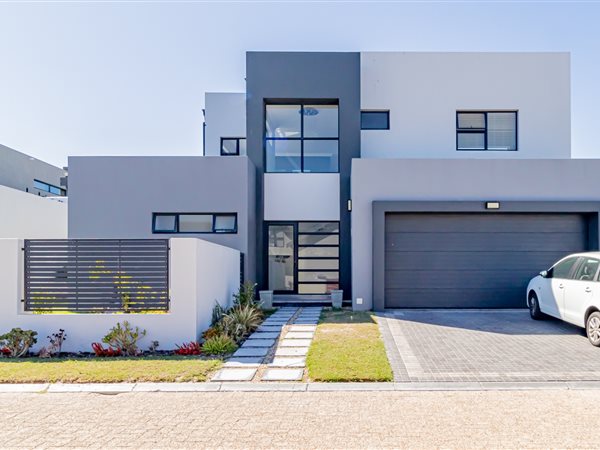 5 Bedroom House