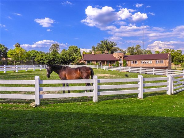 1.1 ha Smallholding 1.1 ha Smallholding