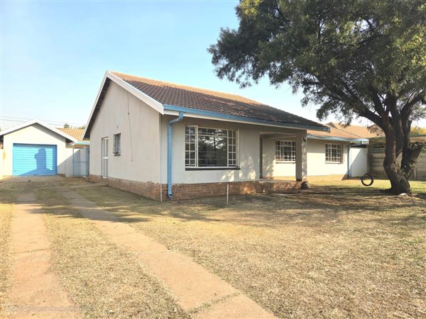 3 Bedroom House 3 Bedroom House