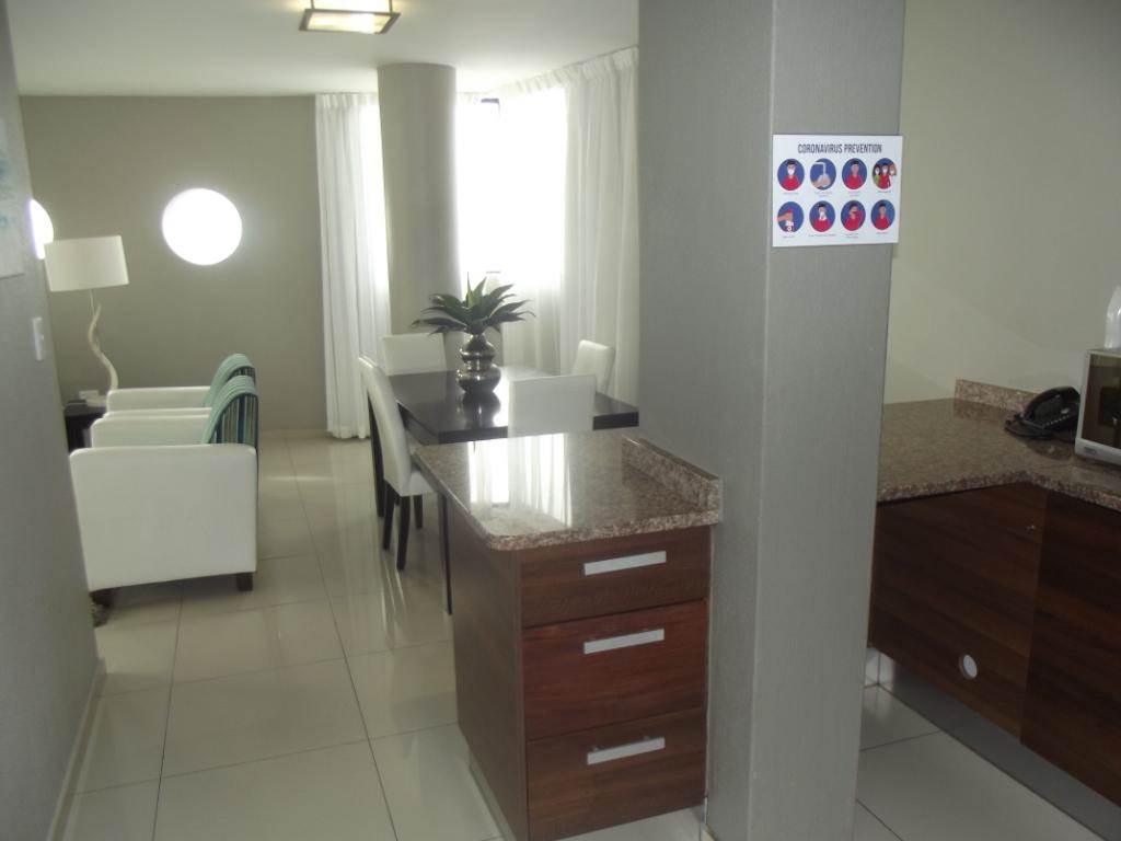 3 Bed Apartment in Tableview photo number 17