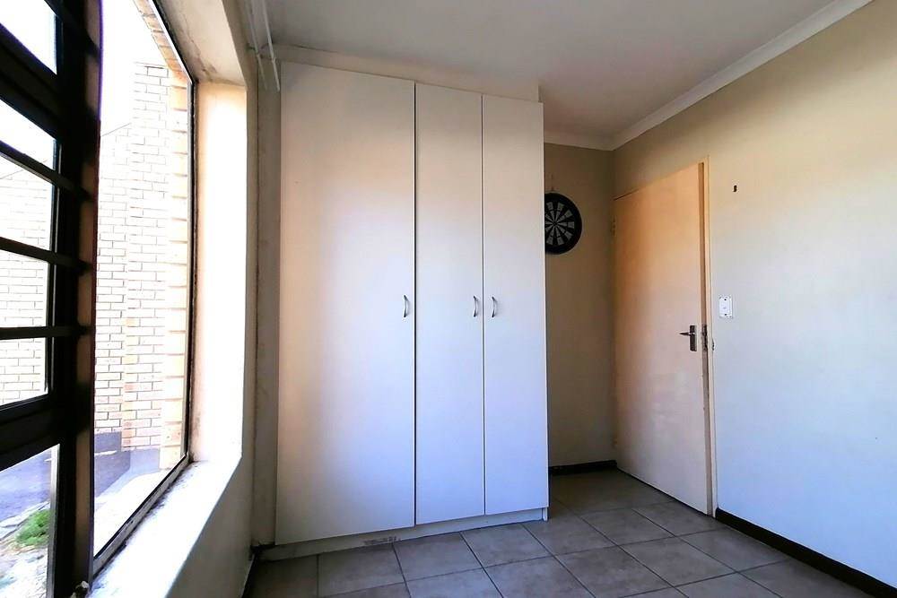 2 Bed Apartment in Strand Central photo number 7