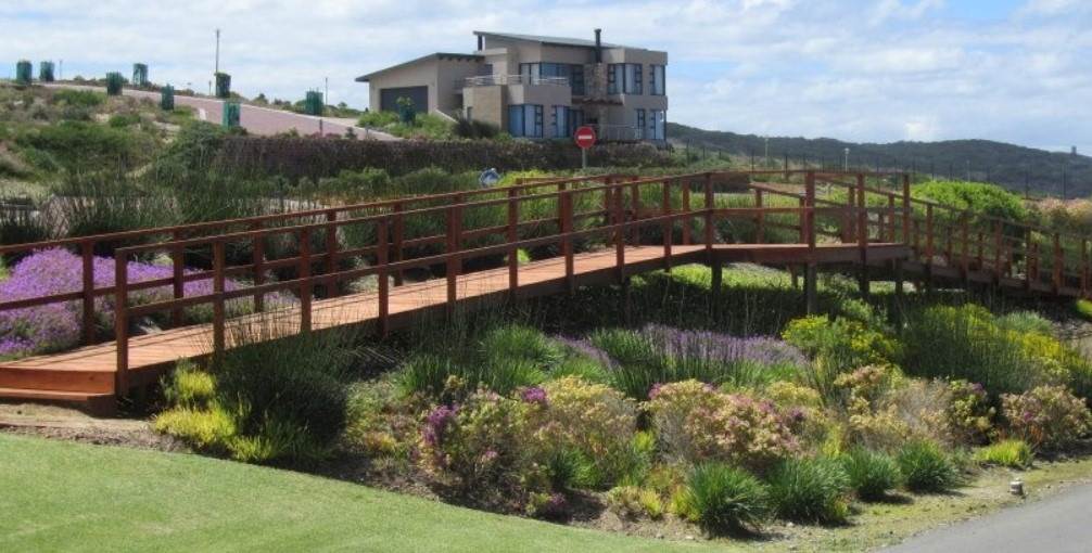 444 m² Land available in Stilbaai photo number 11