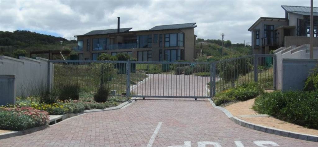 444 m² Land available in Stilbaai photo number 13