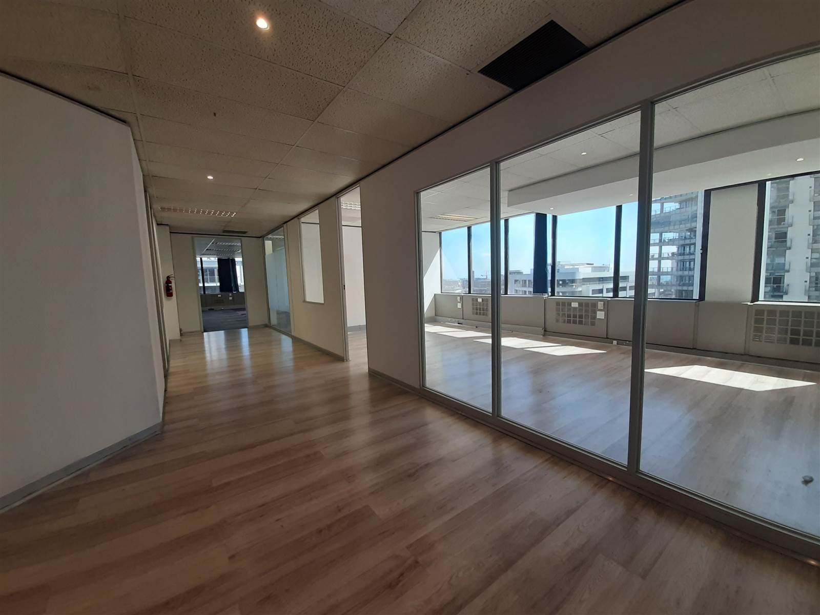 435  m² Commercial space in Cape Town City Centre photo number 9