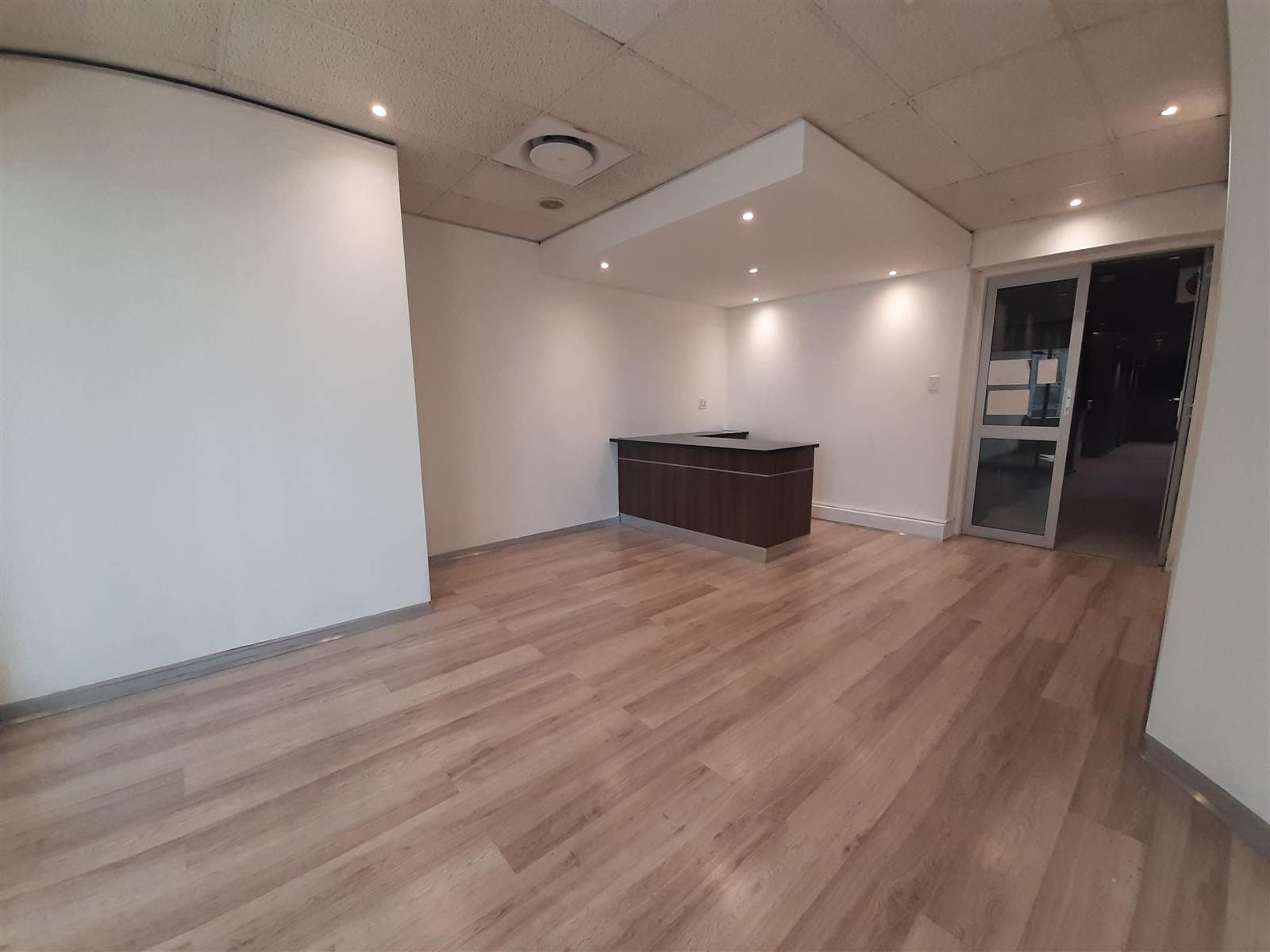 435  m² Commercial space in Cape Town City Centre photo number 11