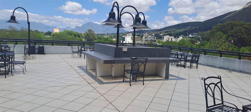 470  m² Commercial space in Paarl photo number 8