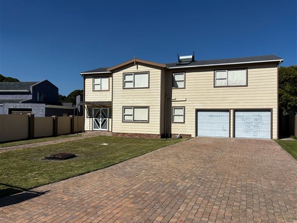 5 Bedroom House 5 Bedroom House