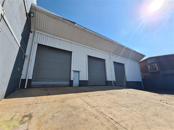 2400  m² Industrial space in Isando