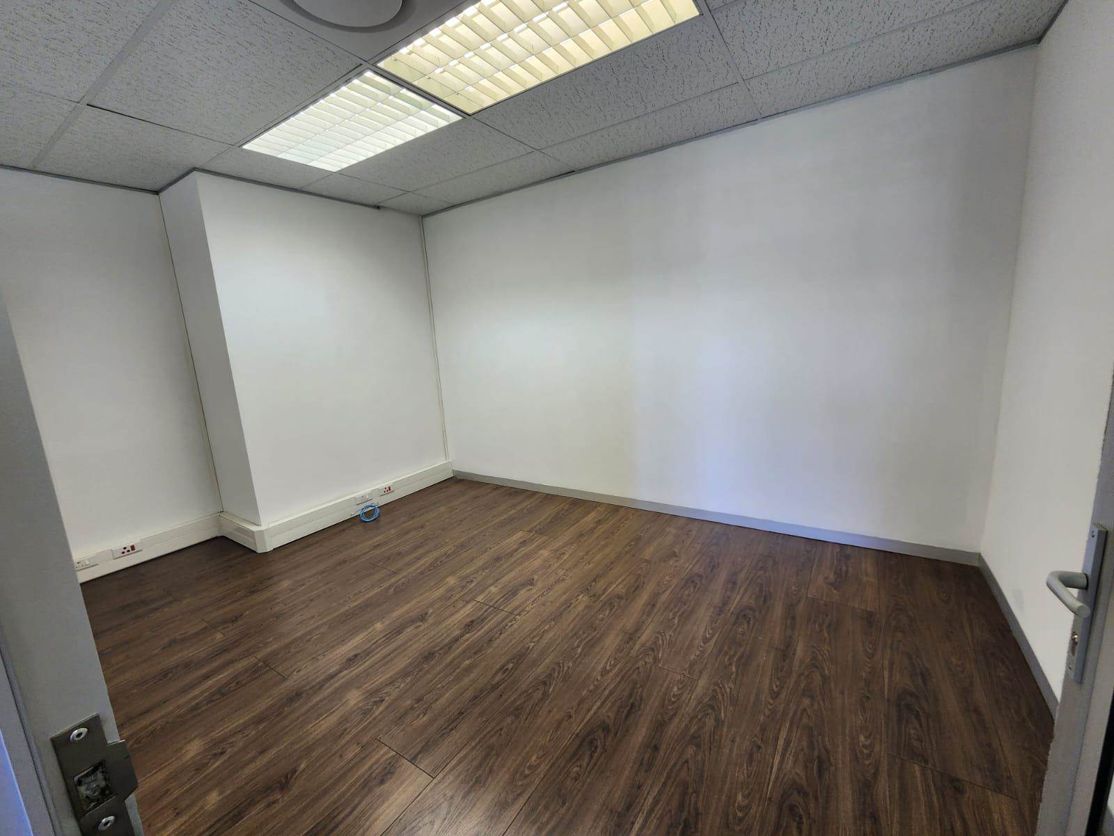 170  m² Commercial space in Claremont photo number 10
