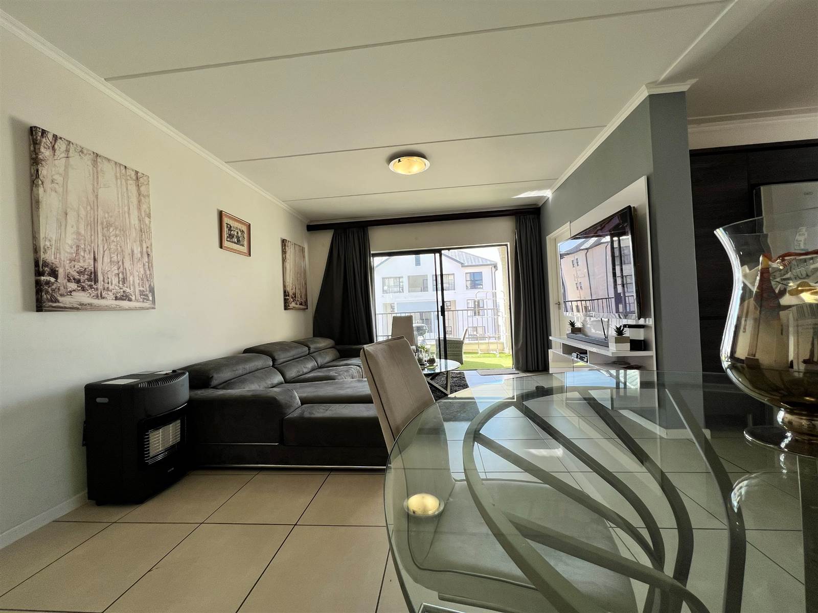 3 Bed Apartment in Edenvale photo number 7