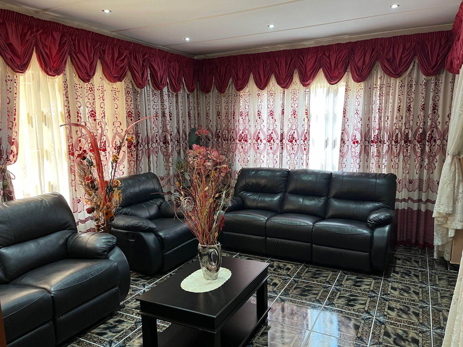 5 Bed House in Kharwastan photo number 5