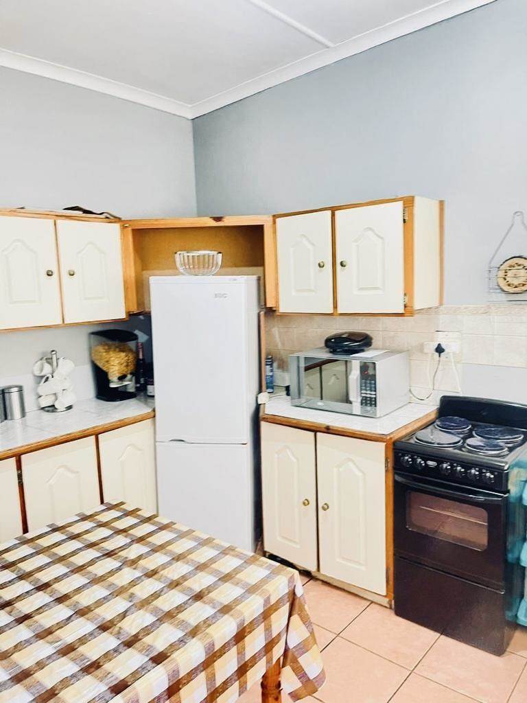 2 Bed Apartment in Vryheid photo number 6