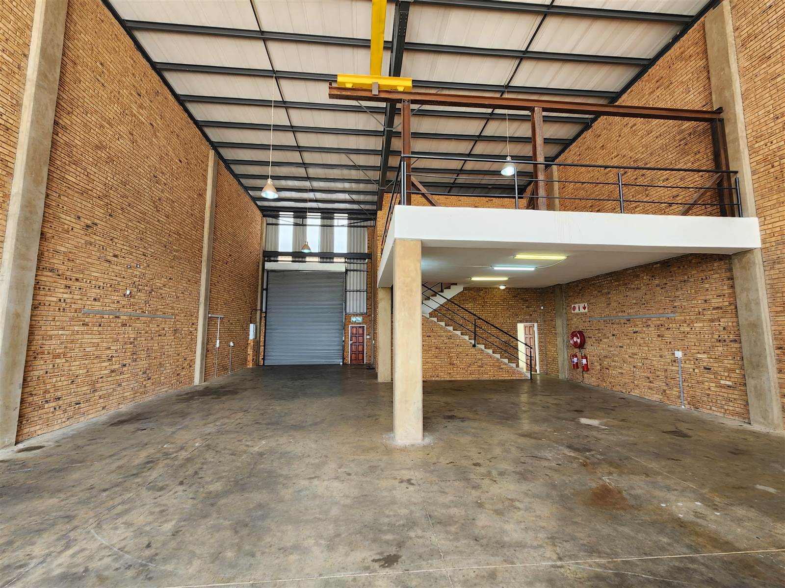 364  m² Industrial space in Lanseria and surrounds photo number 3