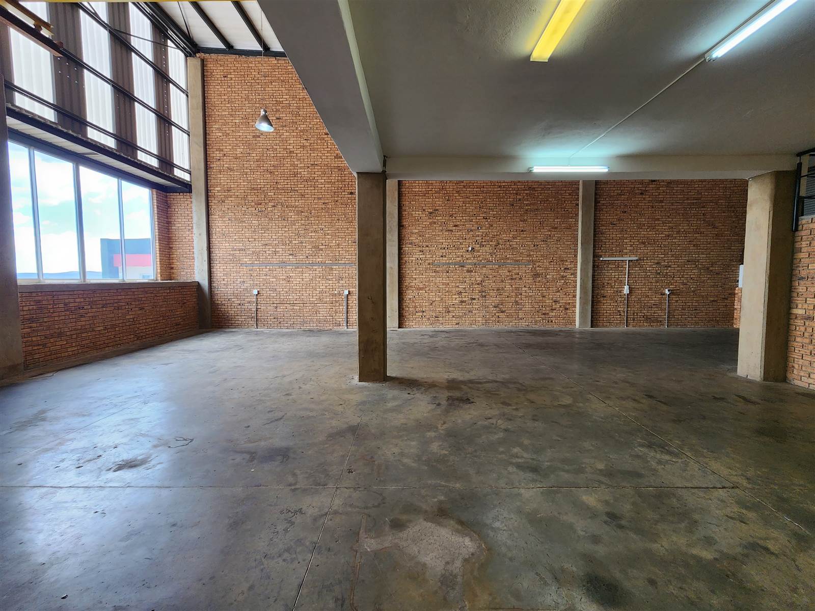 364  m² Industrial space in Lanseria and surrounds photo number 9