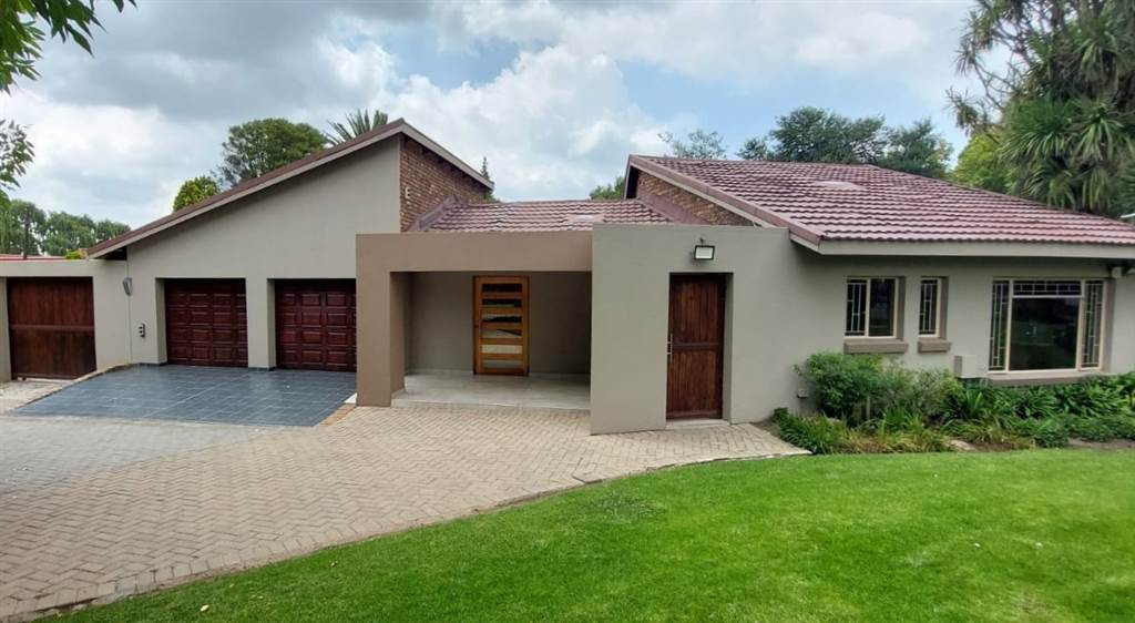 4 Bed House in Trichardt photo number 1