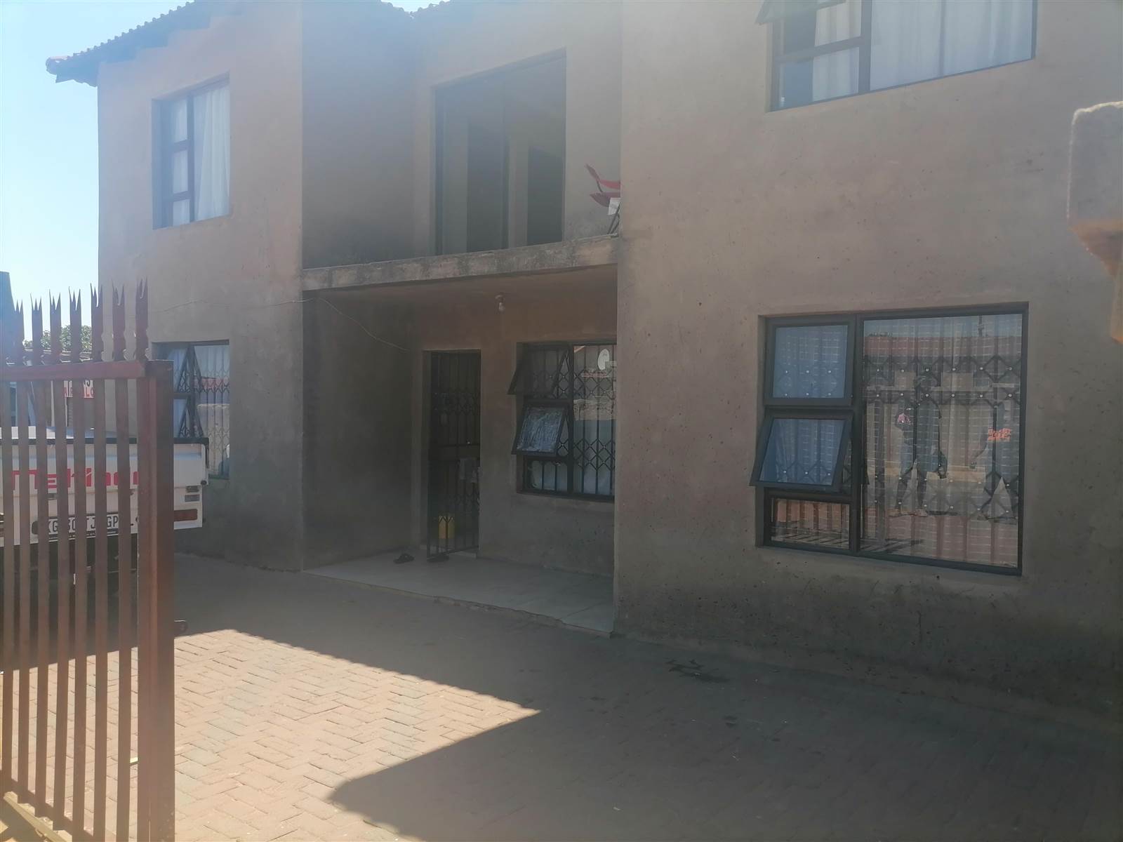 20 Bed House in Tembisa photo number 5