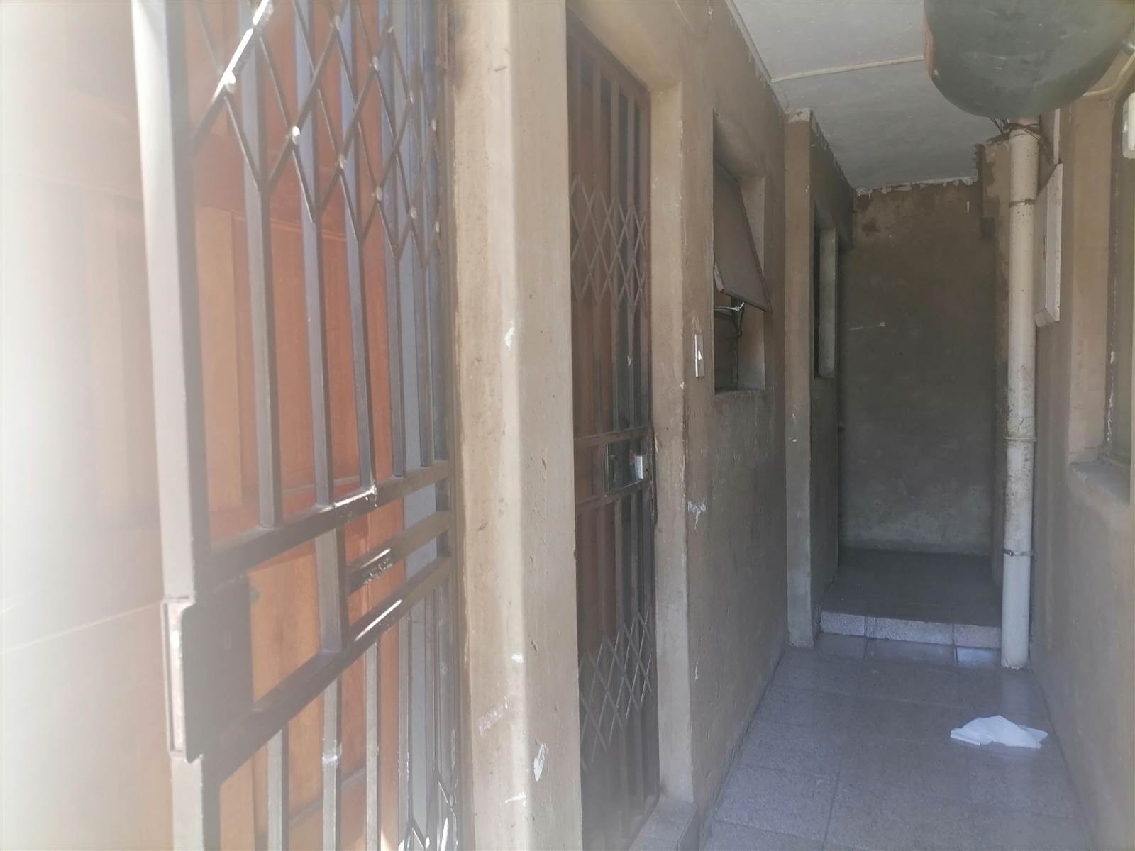 20 Bed House in Tembisa photo number 15