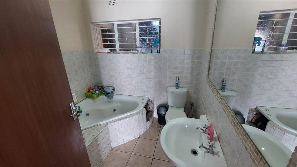 3 Bed House in Delmas photo number 24