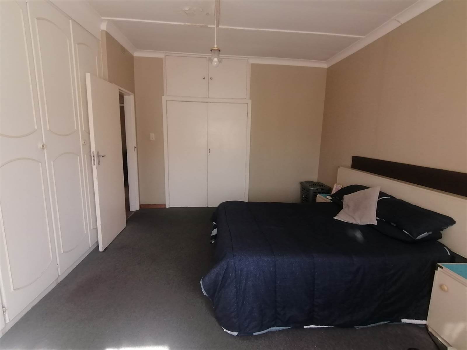 2 Bed Apartment in Lambton photo number 11