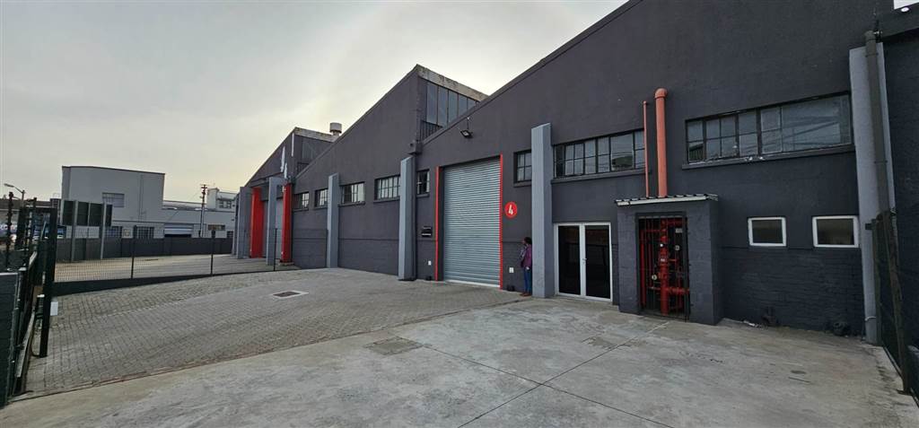440  m² Industrial space in Elsies River Industrial photo number 1