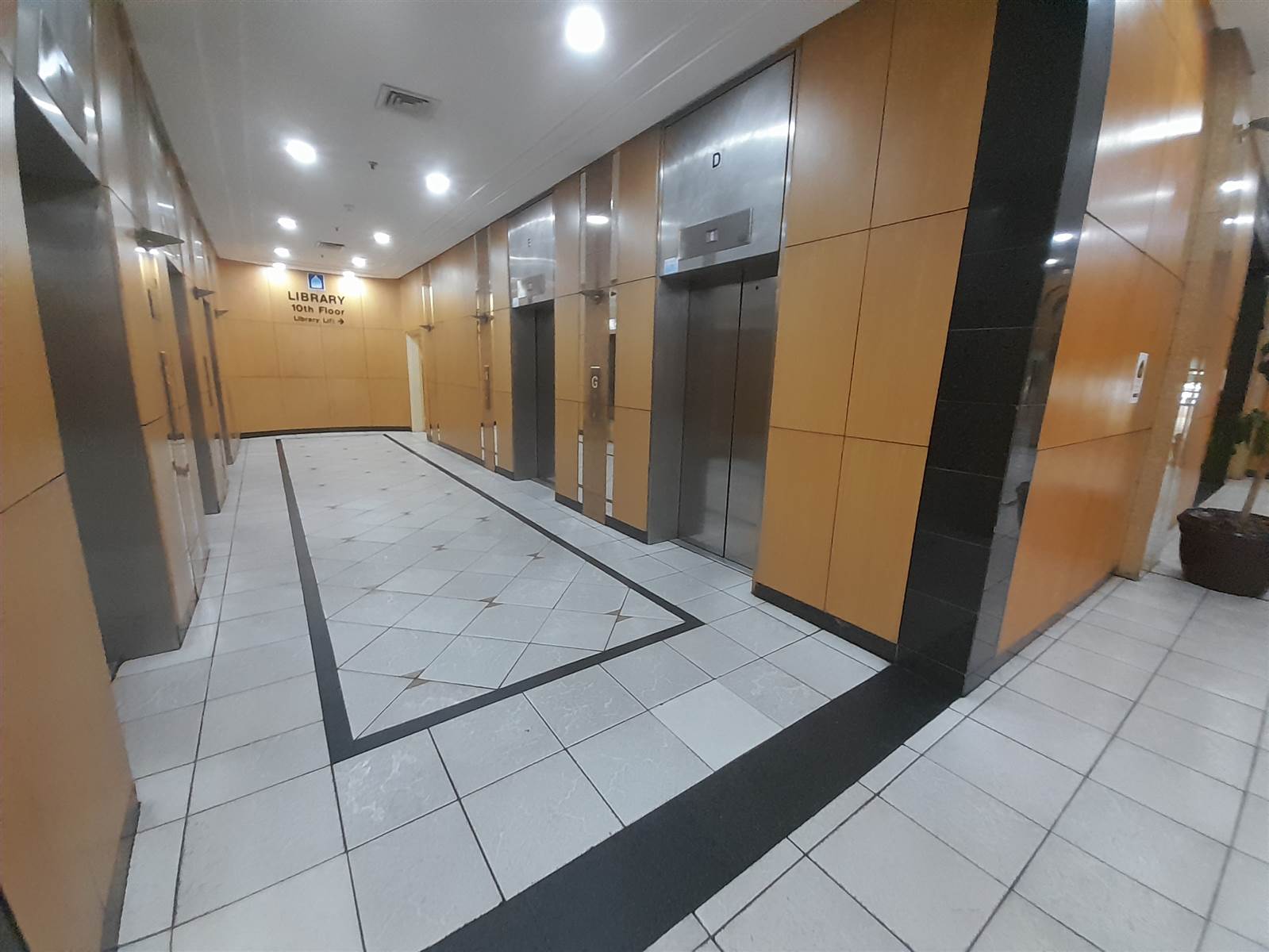 222.3  m² Commercial space in Durban CBD photo number 3