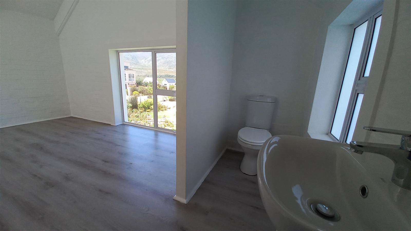 3 Bed House in Pringle Bay photo number 24
