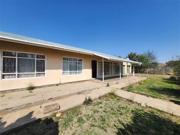 3 Bedroom House 3 Bedroom House