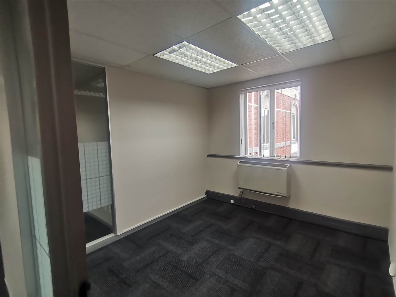 252  m² Commercial space in Houghton Estate photo number 15