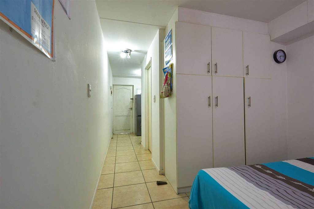 1 Bed Apartment in Parow photo number 8