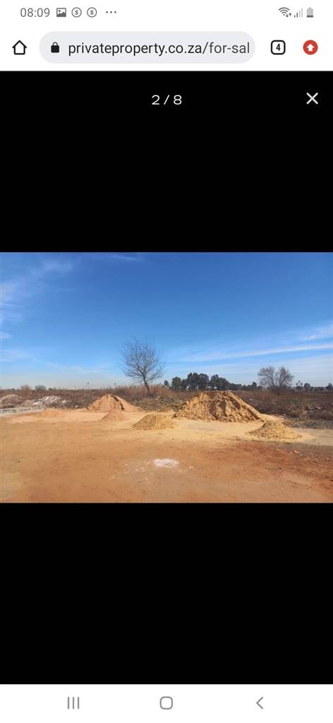 186668 ha Land available in Vosloorus photo number 2