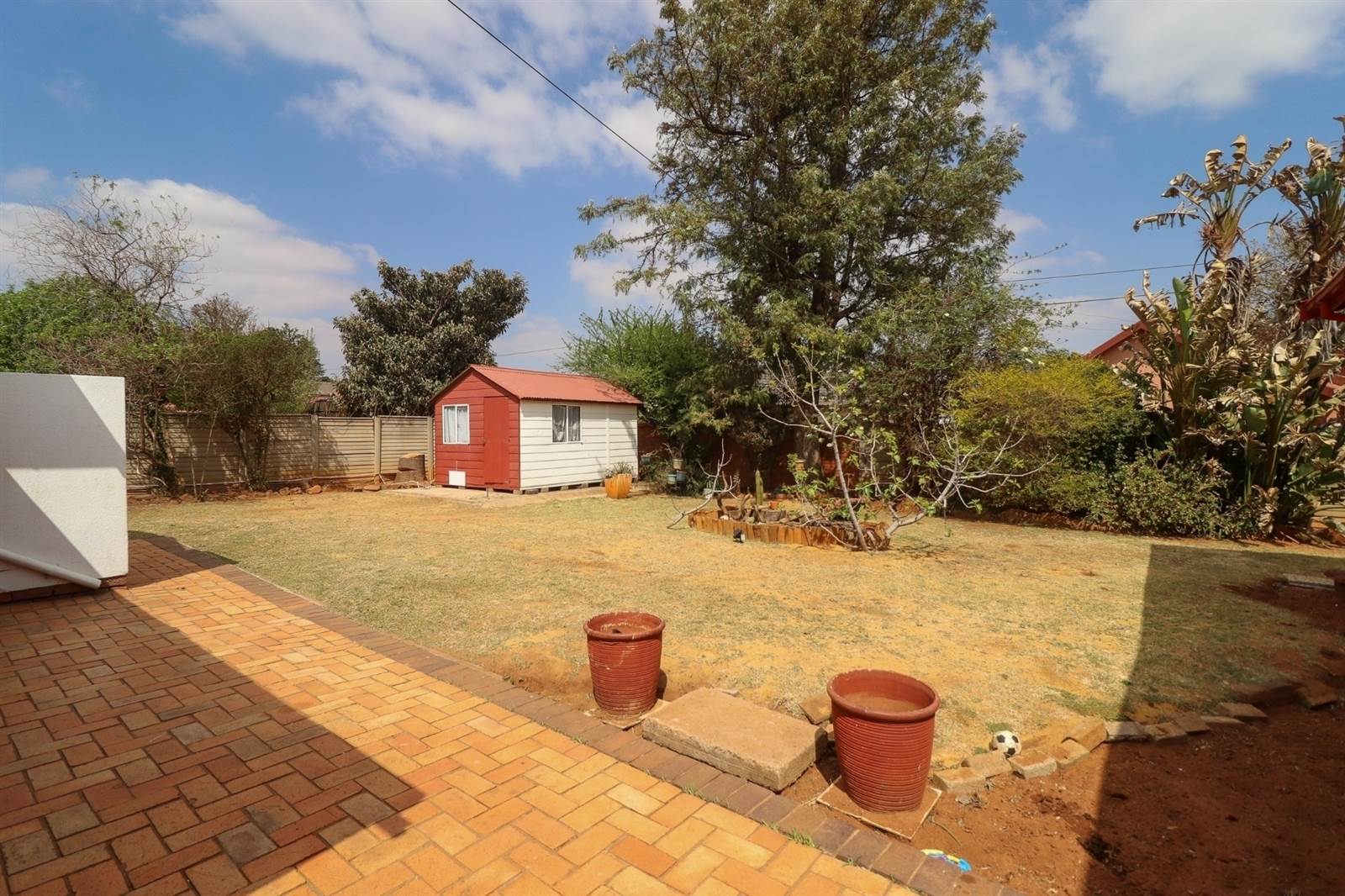 3 Bed House in Lenasia South photo number 28