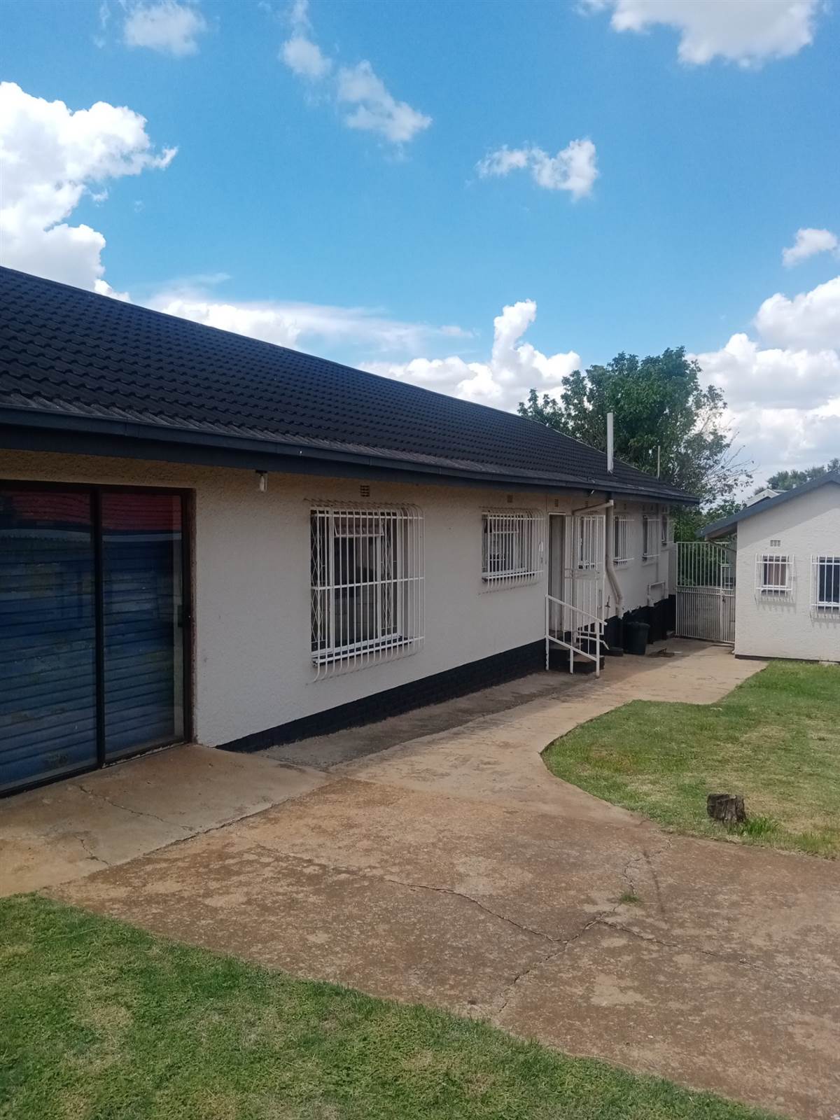 3 Bed House in Randfontein photo number 5