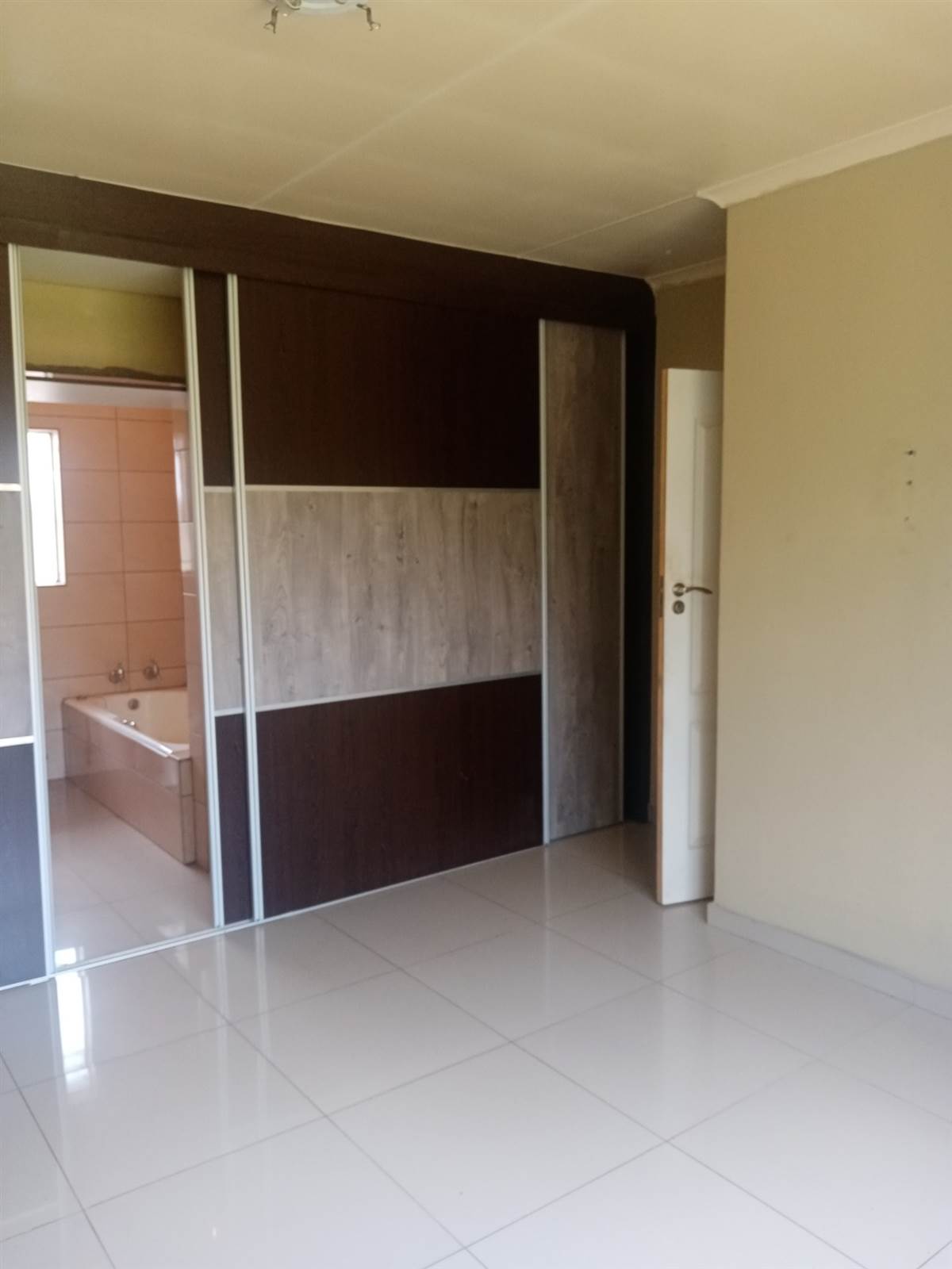 3 Bed House in Randfontein photo number 2