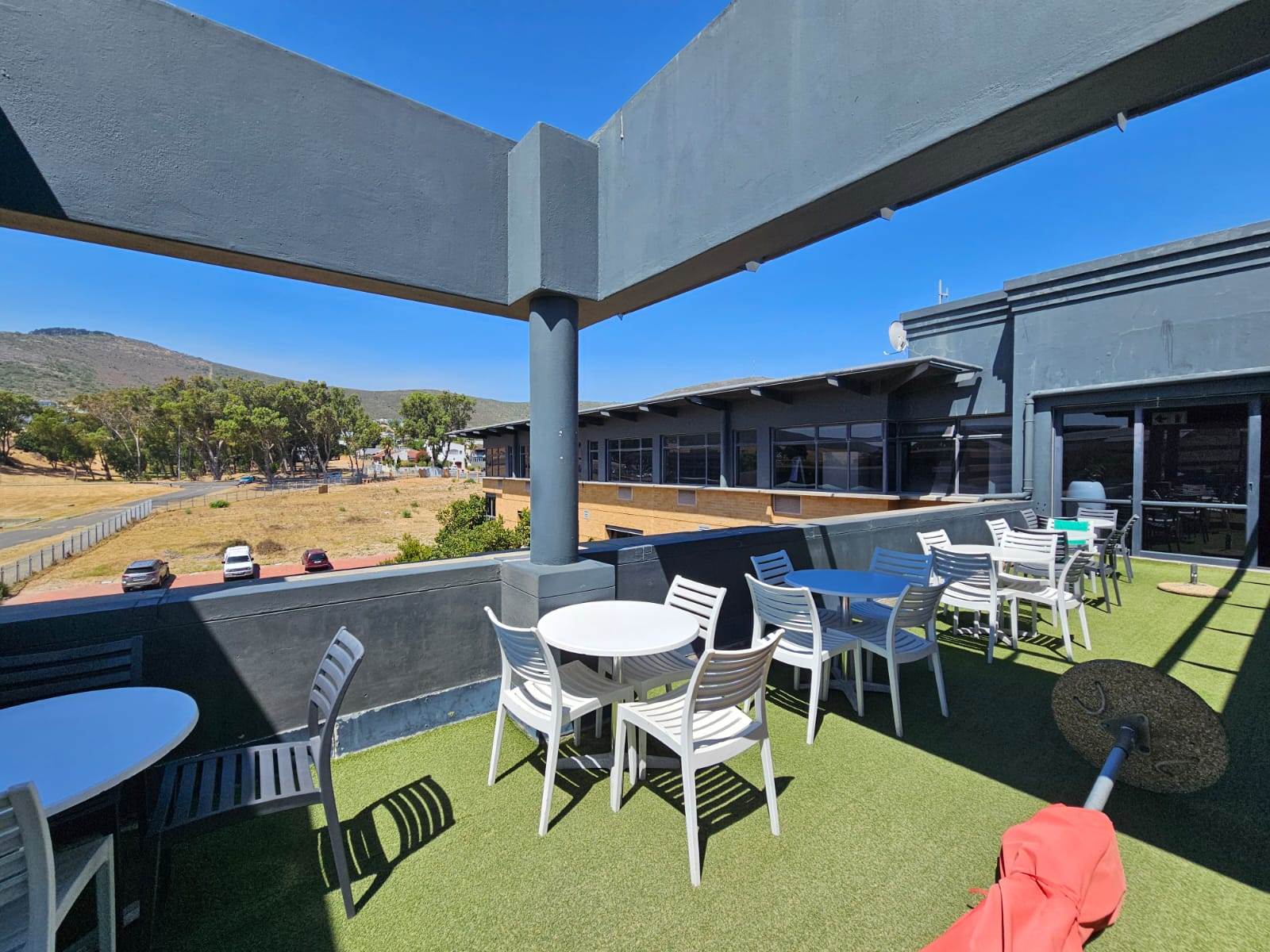 1100  m² Commercial space in Plattekloof photo number 4