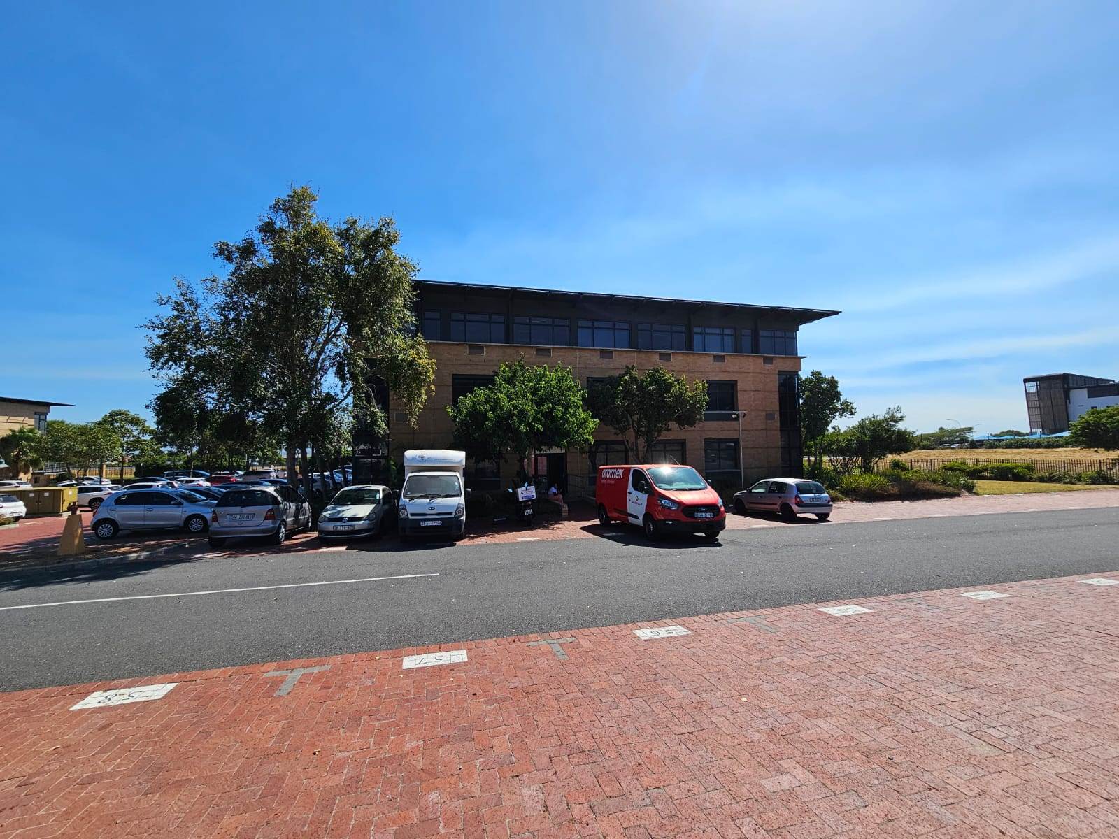 1100  m² Commercial space in Plattekloof photo number 23