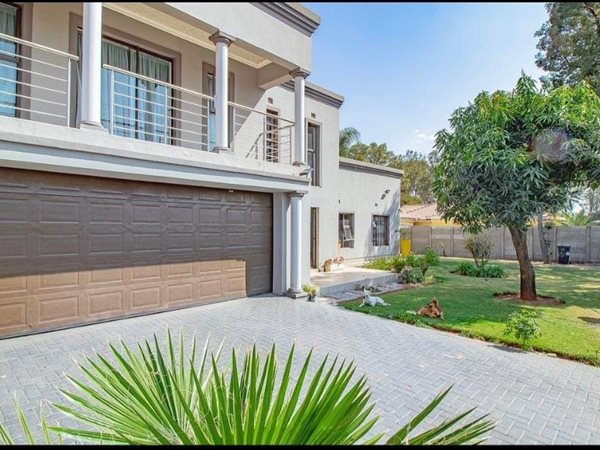 3 Bedroom House 3 Bedroom House