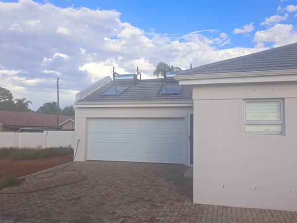 3 Bedroom House 3 Bedroom House