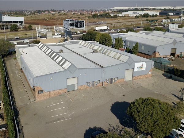 2390  m² Industrial space